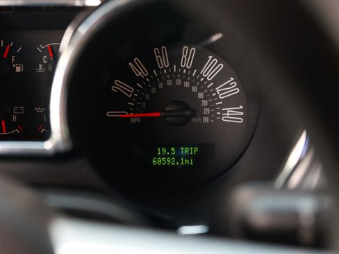 Used 2006 Ford Mustang GT Premium RWD image 51