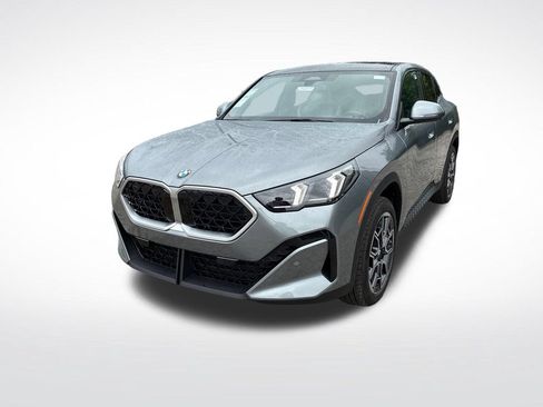 New 2026 BMW X2 xDrive28i w/ Technology Package AWD/4WD image 7