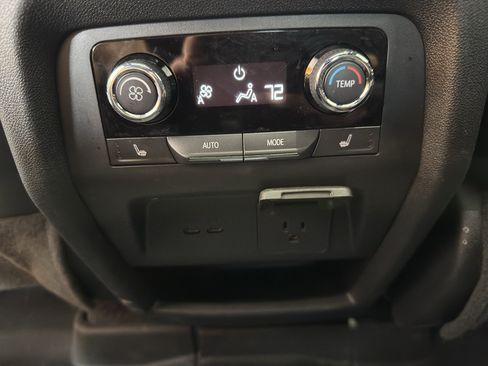 Used 2026 Chevrolet Traverse RS w/ LPO, Floor Liner Package AWD/4WD image 14