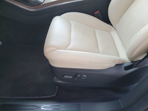 Used 2022 Tesla Model X AWD/4WD image 25