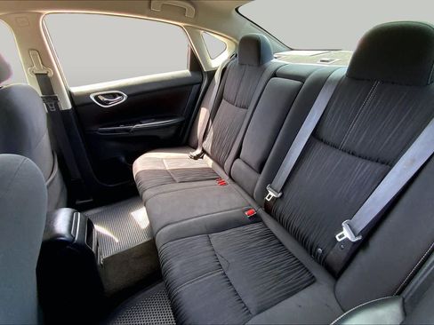 Used 2018 Nissan Sentra SV FWD image 18