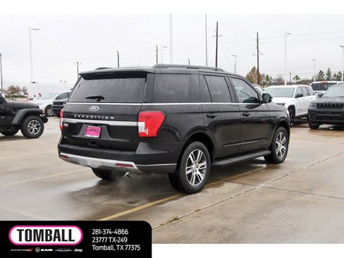 Used 2024 Ford Expedition XLT image 7