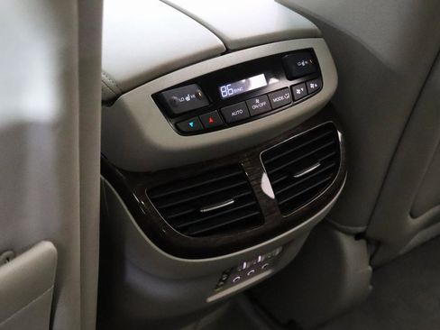 Used 2010 Acura MDX w/ Technology & Entertainment image 9