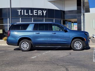 Used 2025 Chevrolet Suburban LT video 1