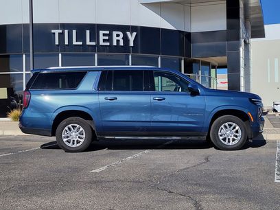 Used 2025 Chevrolet Suburban LT