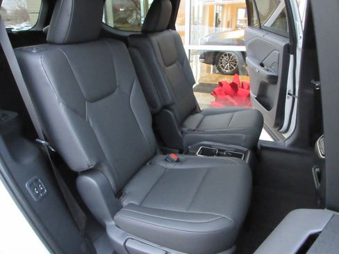 New 2026 Lexus TX 500h AWD image 22