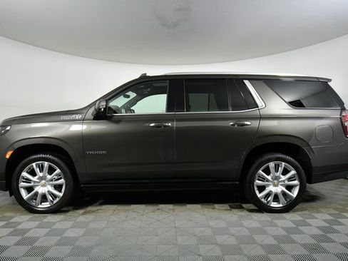 Used 2021 Chevrolet Tahoe High Country w/ Premium Package image 16