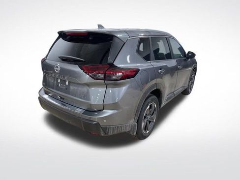 Certified 2026 Nissan Rogue SV w/ SV Premium Package image 5