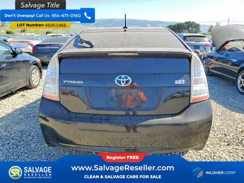 Used 2011 Toyota Prius Three image 8