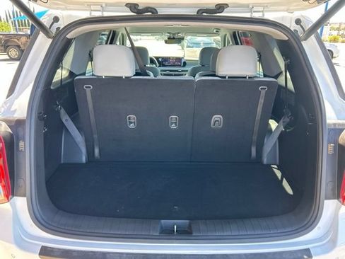 Used 2023 Hyundai Palisade SEL w/ Cargo Package FWD image 9