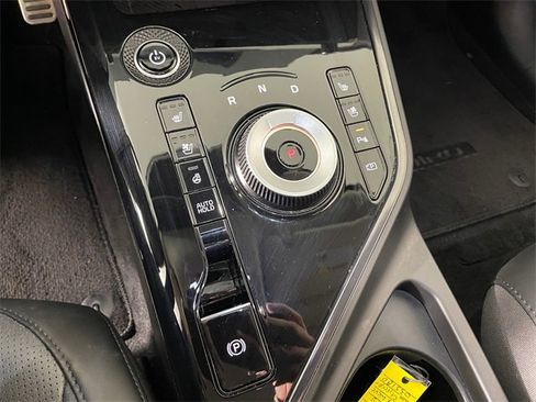 Used 2023 Kia Niro Wave image 9