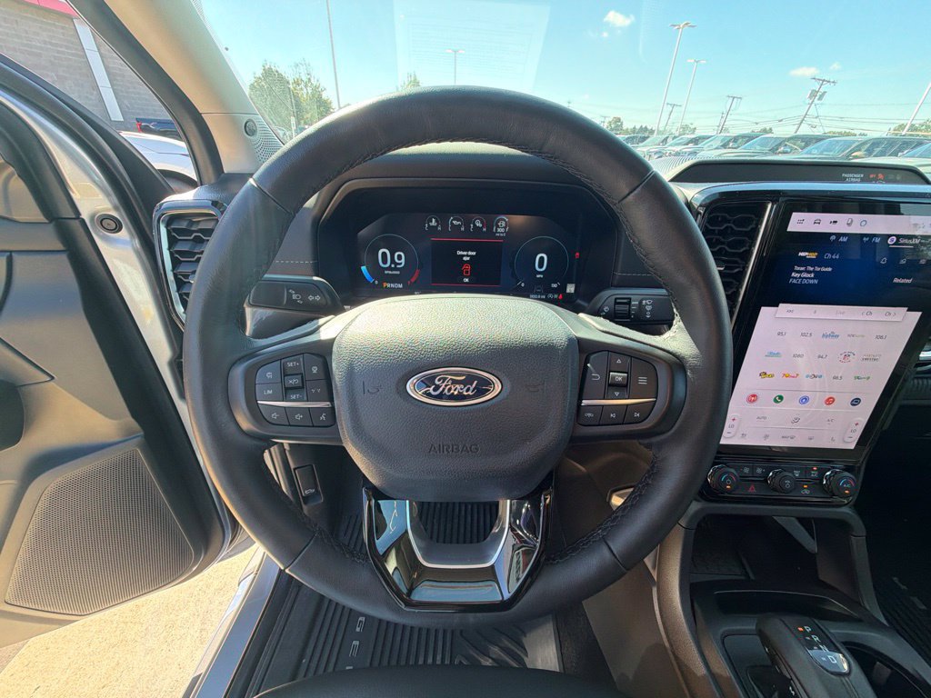 Used 2024 Ford Ranger Lariat w/ FX4 Off-Road Package AWD/4WD image 15