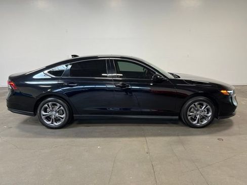 Used 2023 Honda Accord EX image 2