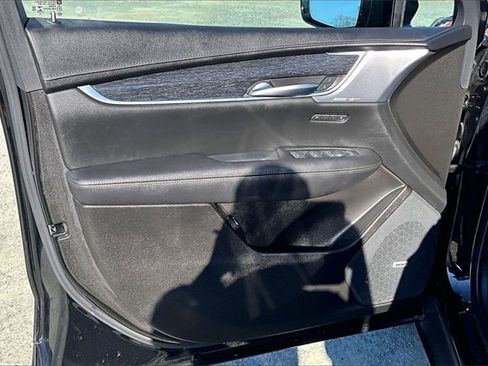 Used 2022 Cadillac XT5 Premium Luxury image 9