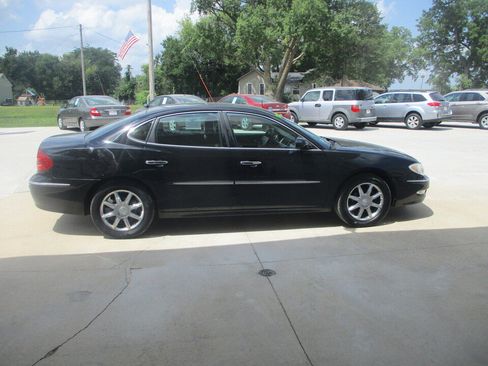 Used 2005 Buick LaCrosse CXS w/ Gold Convenience Package FWD image 2