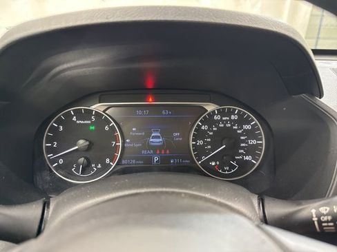 Used 2024 Nissan Altima 2.5 SV FWD image 24