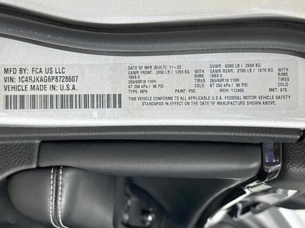 Certified 2023 Jeep Grand Cherokee L Laredo w/ Luxury Tech Group I AWD/4WD image 28