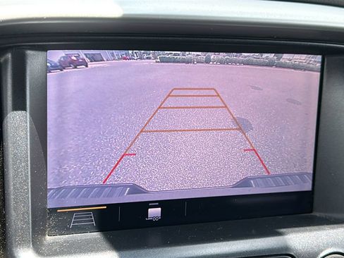 Used 2019 Chevrolet Colorado LT w/ LT Convenience Package RWD image 17