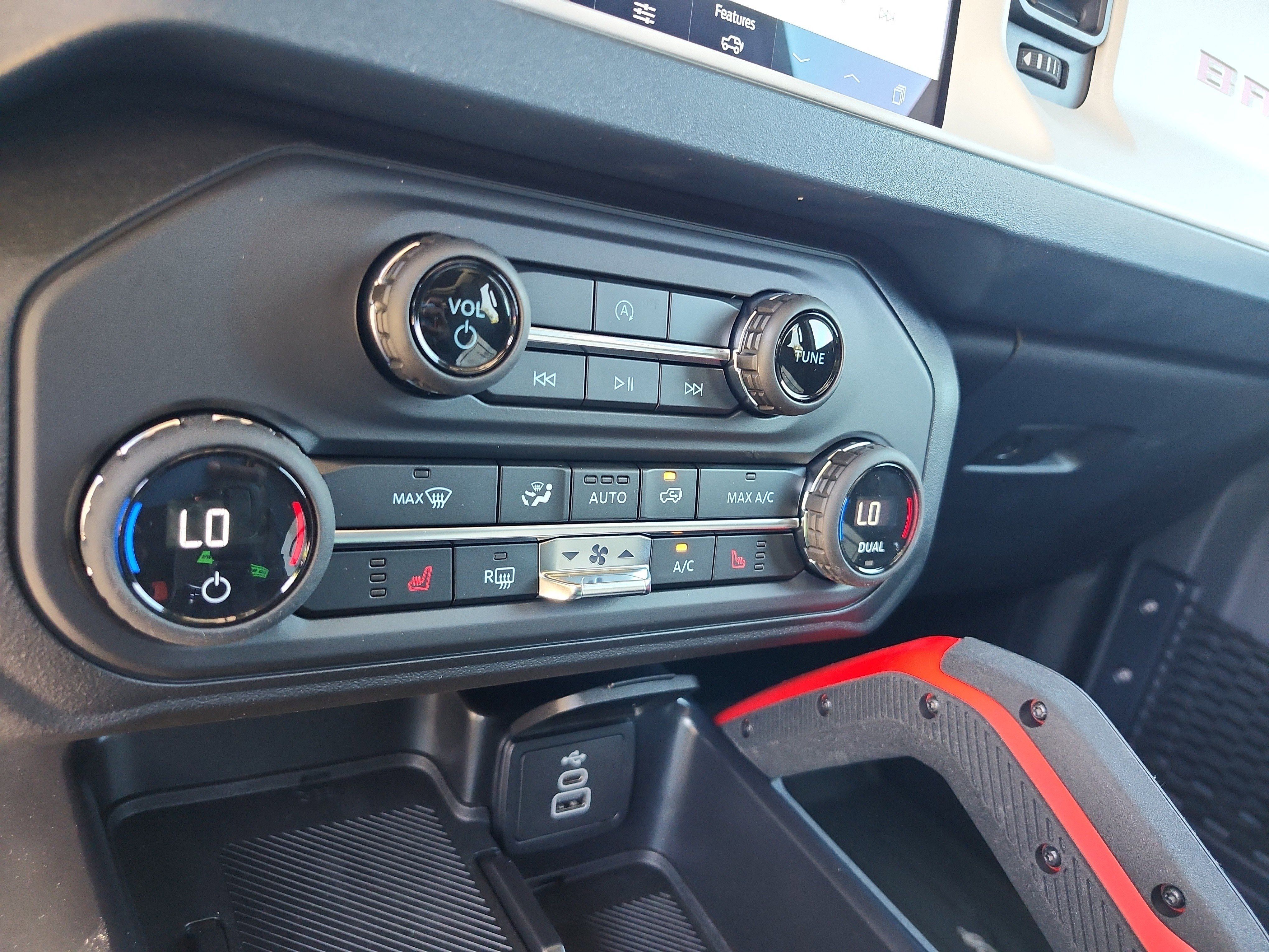 New 2026 Ford Bronco Heritage Edition AWD/4WD image 28