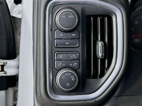 Used 2020 Chevrolet Silverado 2500 LT AWD/4WD image 10