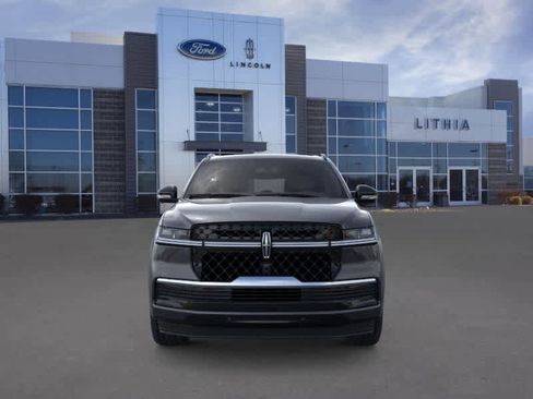 New 2026 Lincoln Navigator Reserve w/ Jet Appearance Package image 6
