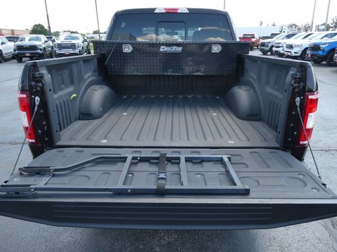 Used 2019 Ford F150 XLT w/ Equipment Group 302A Luxury AWD/4WD image 17