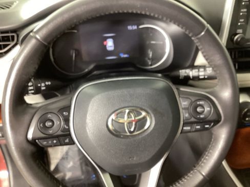 Used 2020 Toyota RAV4 Adventure w/ Convenience Package AWD/4WD image 13