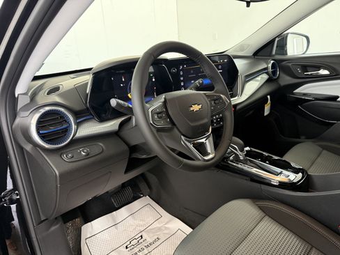 New 2026 Chevrolet Trax LT w/ LT Convenience Package image 13