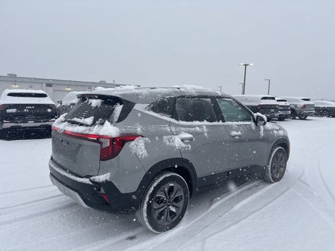 Certified 2024 Kia Seltos S image 2