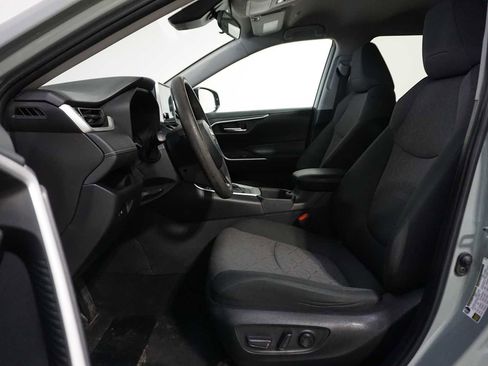 Used 2023 Toyota RAV4 XLE image 13