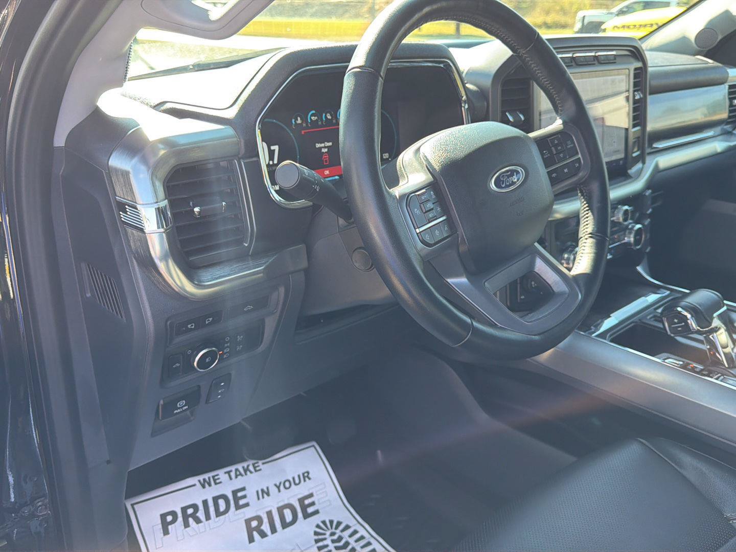 Used 2023 Ford F150 Lariat w/ Equipment Group 502A High AWD/4WD image 5