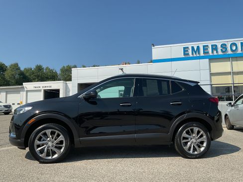 Used 2022 Buick Encore GX Essence w/ Experience Buick Package image 4