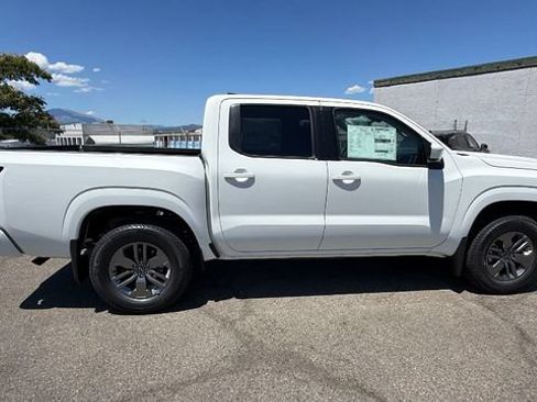 New 2026 Nissan Frontier SV w/ Tow Package AWD/4WD image 3