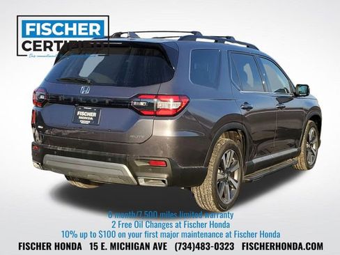 Used 2023 Honda Pilot Elite image 3