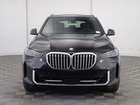Certified 2026 BMW X5 sDrive40i image 2