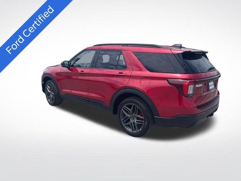 Certified 2025 Ford Explorer ST-Line w/ ST-Line Street Pack AWD/4WD image 3