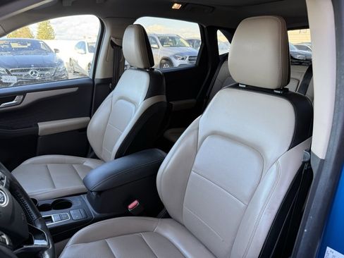 Used 2020 Ford Escape SEL image 4