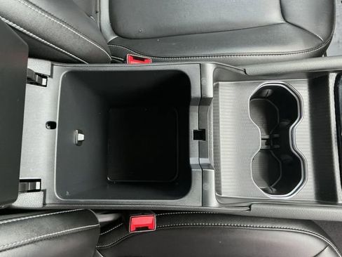 Used 2024 Jeep Grand Cherokee Limited image 28