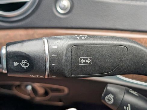 Used 2018 Mercedes-Benz S 560 4MATIC Sedan image 27