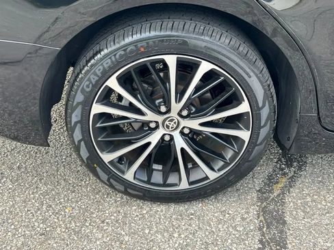 Used 2020 Toyota Camry SE FWD image 35