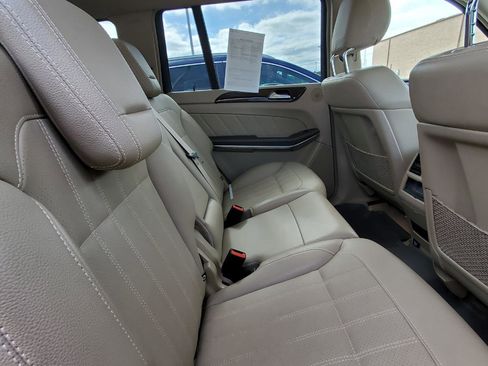 Used 2014 Mercedes-Benz GL 450 4MATIC image 6