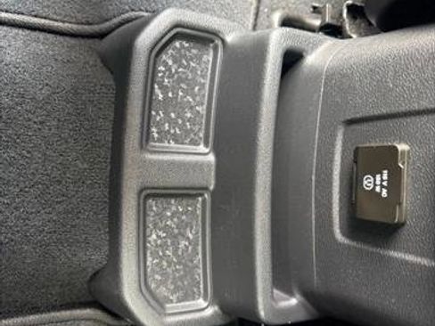 Certified 2022 Jeep Wrangler Unlimited Sahara AWD/4WD image 40