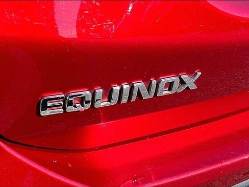 Used 2022 Chevrolet Equinox Premier AWD/4WD image 8