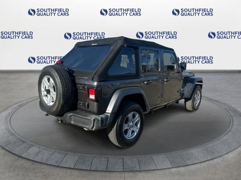 Used 2018 Jeep Wrangler Unlimited Sport S image 7