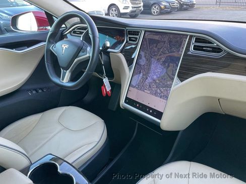 Used 2013 Tesla Model S Performance RWD image 19
