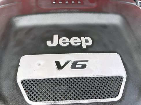 Used 2014 Jeep Wrangler Rubicon w/ Power Convenience Group AWD/4WD image 33