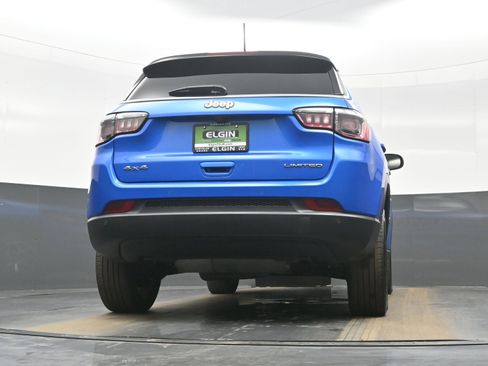 Used 2025 Jeep Compass Limited image 27