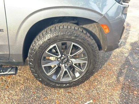 Used 2021 Chevrolet Tahoe Z71 w/ Luxury Package image 21