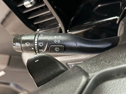 Used 2022 Chevrolet Silverado 1500 ZR2 image 21