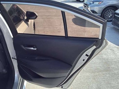 Used 2021 Toyota Corolla LE FWD image 13